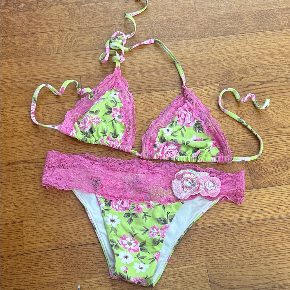 Beach Bunny Pink Lace Swimwear